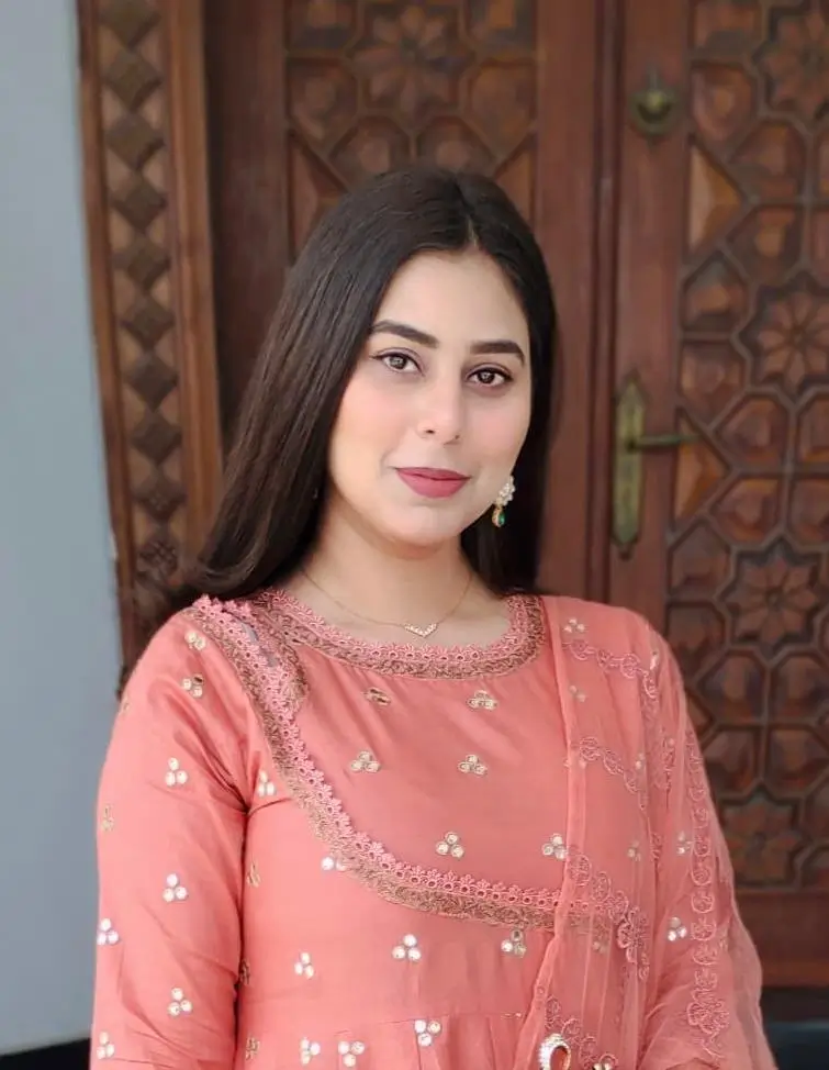 Masooma Zahra - English Teacher