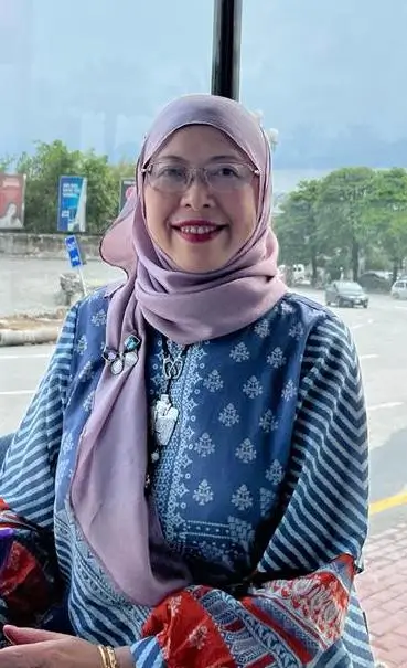 Tahira Sheikh - Mandarin & Tarbiya